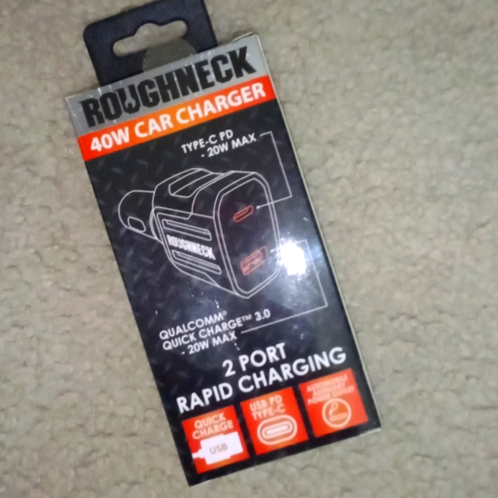 Redneck 2 Port 40 w output charger for car